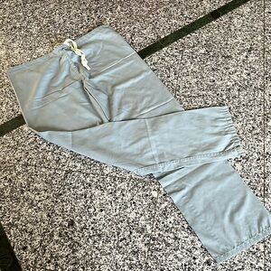 Scrubs pants